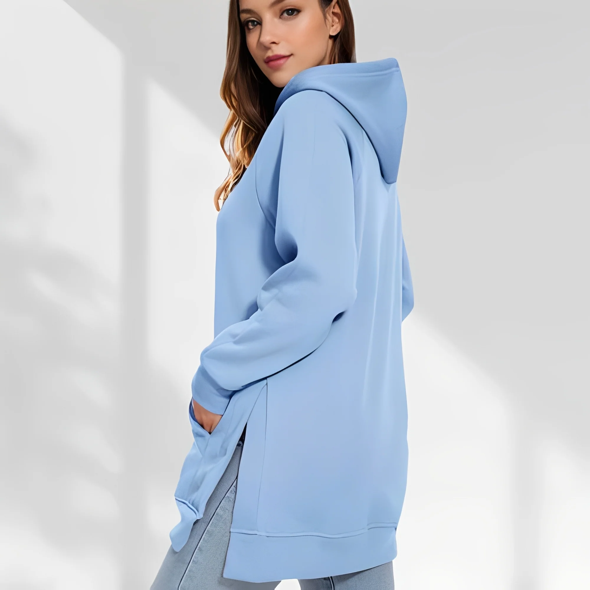 Amarante - Veste oversize à capuche pour femme – Image 5