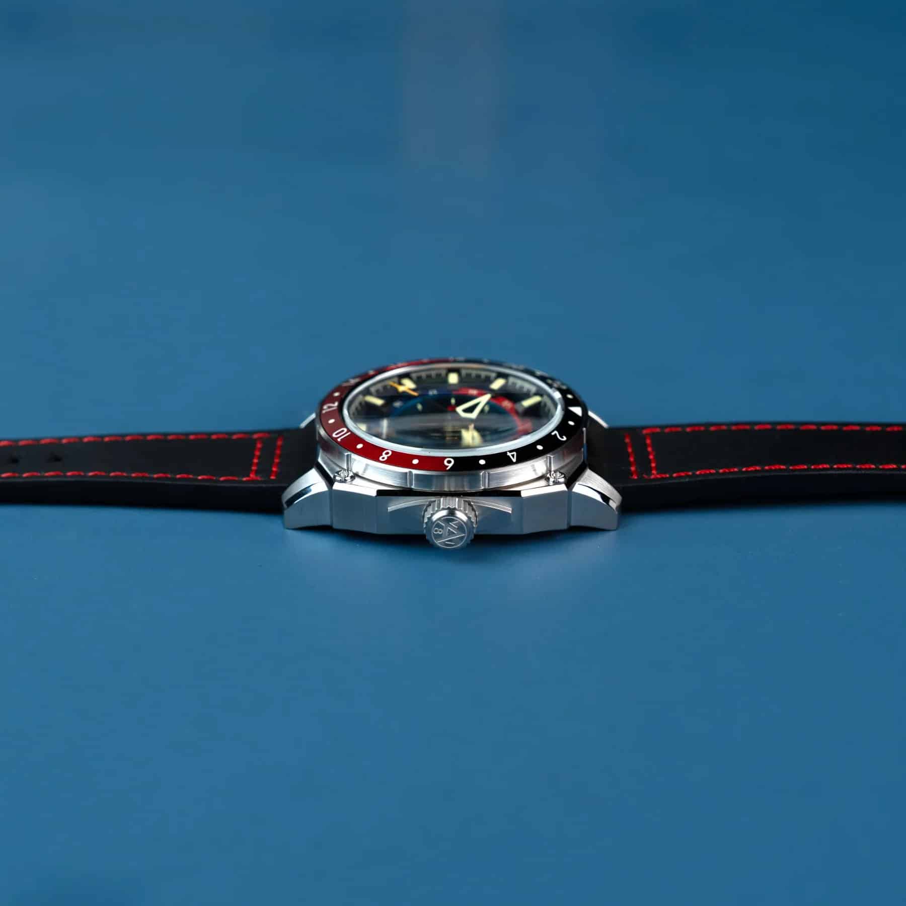 MONTRE AVI-8 ATLAS GMT AUTOMATIQUE – Image 8