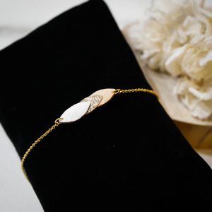 May & June – Bracelet cuir